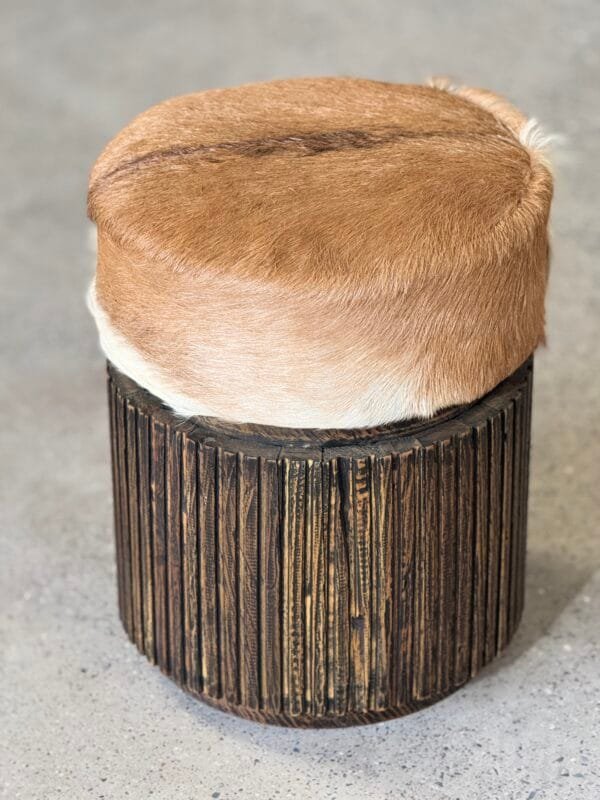 Luxury Faux Fur Ottoman with Wooden Legs - OT-028 - Image 5