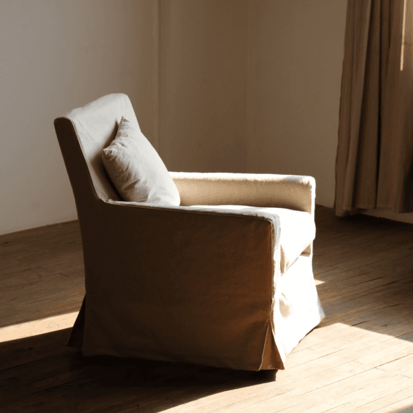 JS028 Linen Fabric Slipcovered Armchair w/ Down Feather